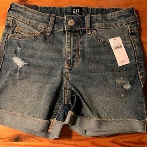 NEW KIDS GAP SHORTS- SIZE 8